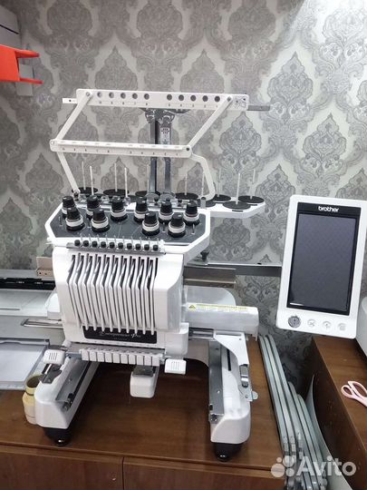 Вышивальная машина Brother pr