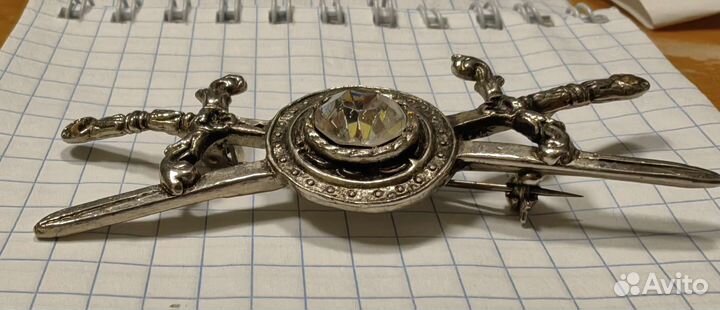 Винтажная Брошь- Брошка. Скрещённые мечи