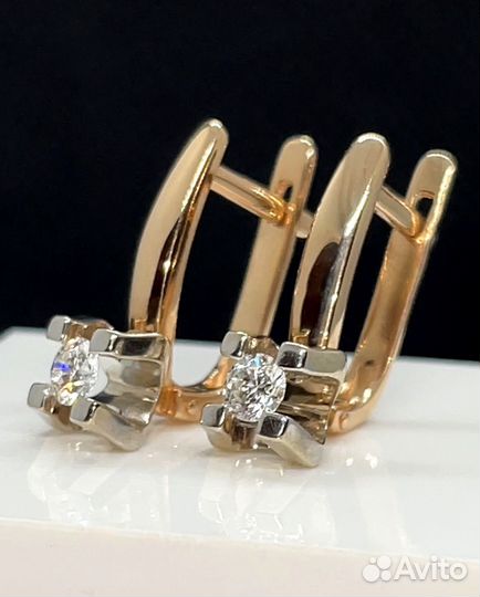 Золотые серьги с бриллиантами