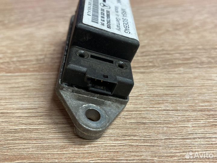 Датчик air bag Mercedes A0008209926