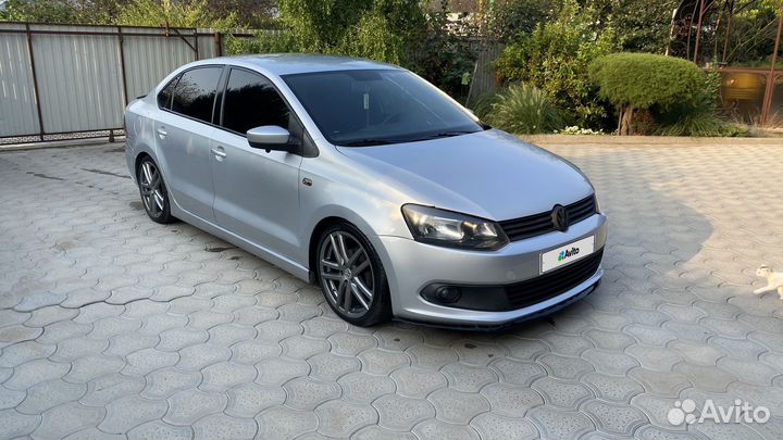 Volkswagen Polo 1.6 МТ, 2011, 300 000 км