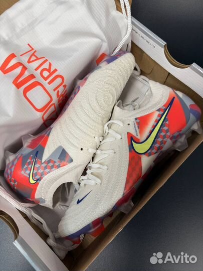 Футбольные бутсы