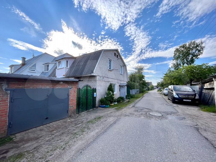 Комната 11 м² в 3-к., 1/2 эт.