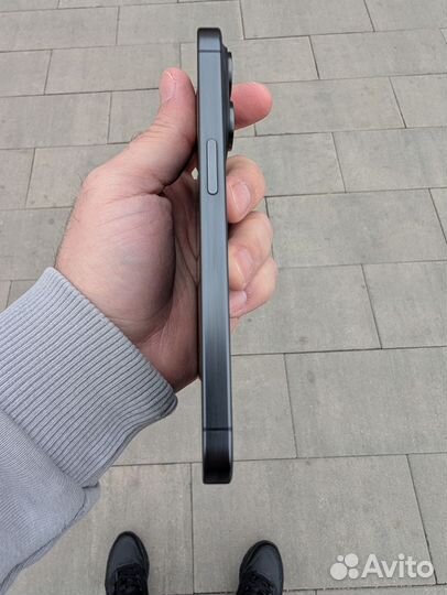 iPhone 15 Pro, 256 ГБ