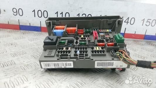 Блок предохранителей BMW 3 E90/E91 (NBE11M101)
