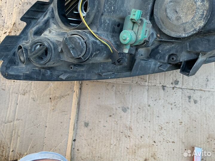 Фара правая renault grand scenic 2 рест дефект