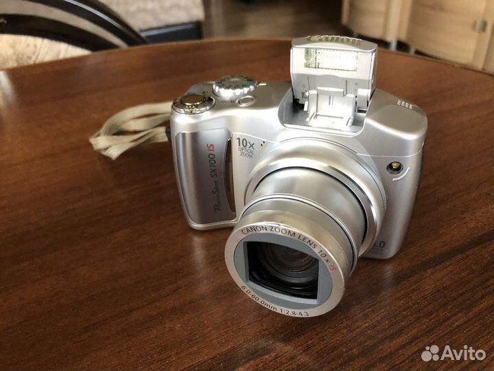 Фотоаппарат Canon PowerShot SX100 IS