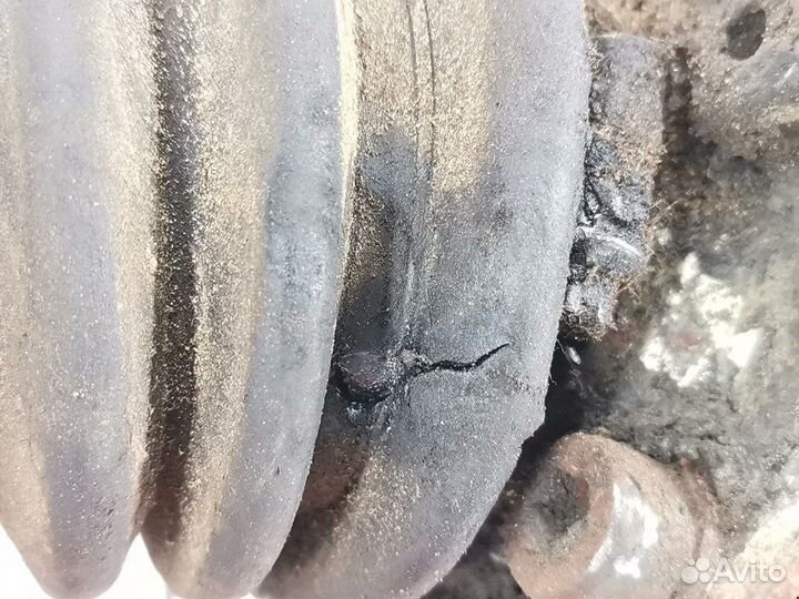 Полуось задняя левая (приводной вал шрус), BMW 5-S