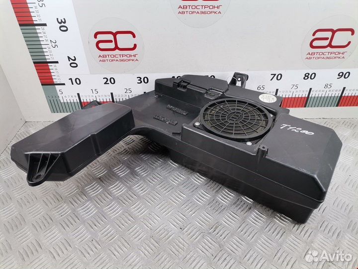 Сабвуфер Audi A4 B6 (2000-2006)