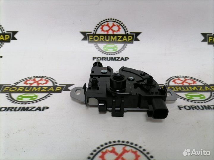 Замок капота Ford Focus 2005-2011