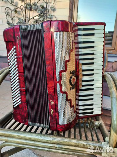 Аккордеон royal standard