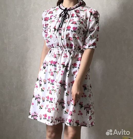 Платье с поясом