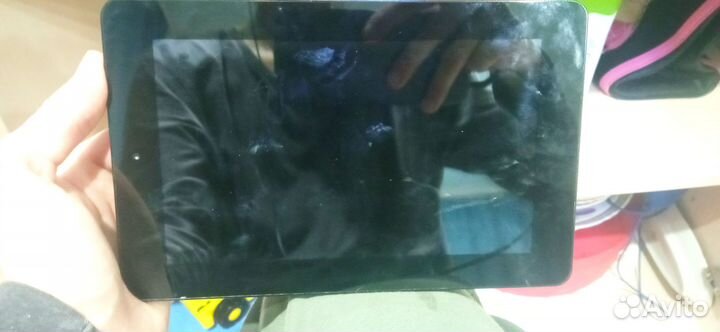 Старый нерабочий планшет на запчасти с чехлом