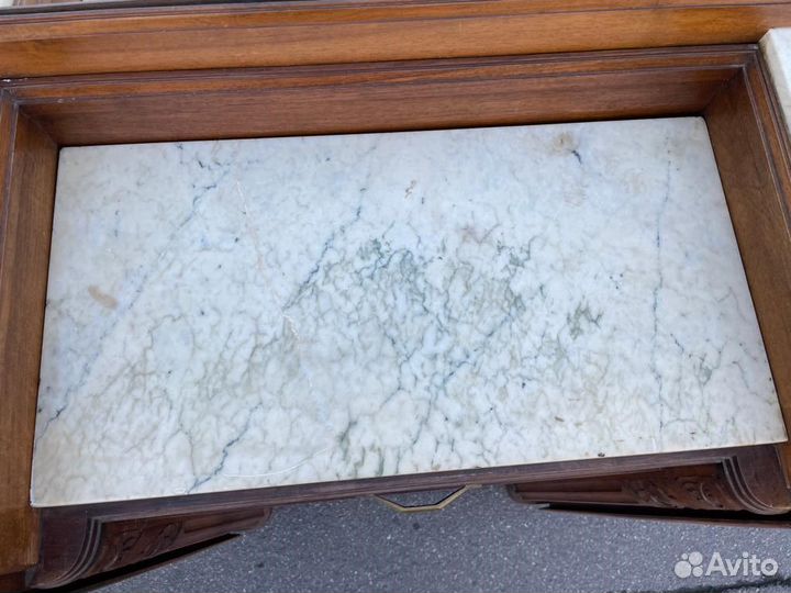 Старинная тумба 