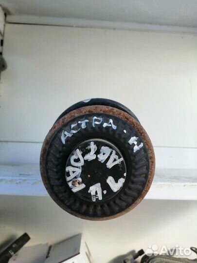 Амортизатор левый в сборе Opel Astra H