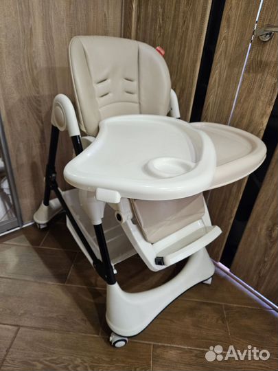 Стульчик для кормления carrello