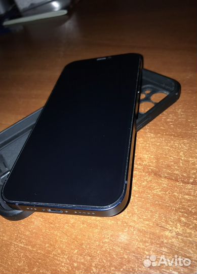 iPhone 12, 64 ГБ