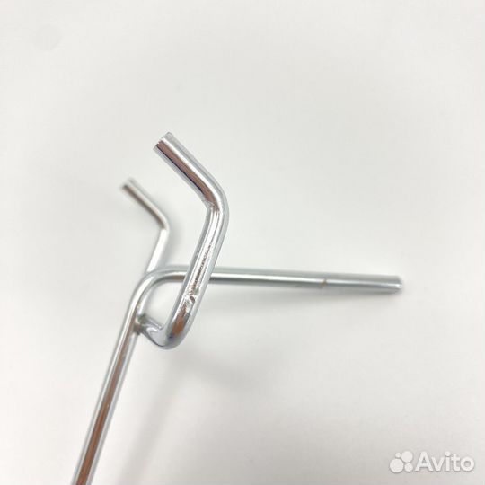 Крючок на перфорацию одинарный L100мм d4,0мм, ш