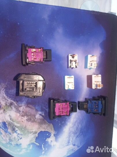 Реле, фара, кнопка, антенна на Toyota оригинальные