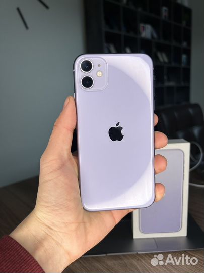 iPhone 11, 64 ГБ
