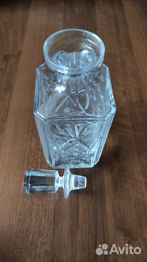 Графин хрустальный
