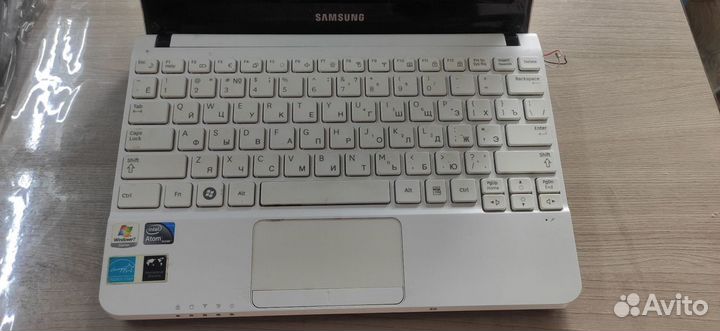 Нетбук Samsung NC110P