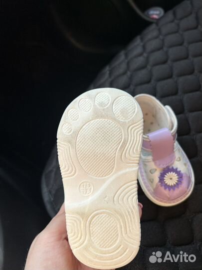 Сандалии для девочки