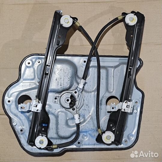 Стеклоподъемник передний без мотора Qashqai JJ10