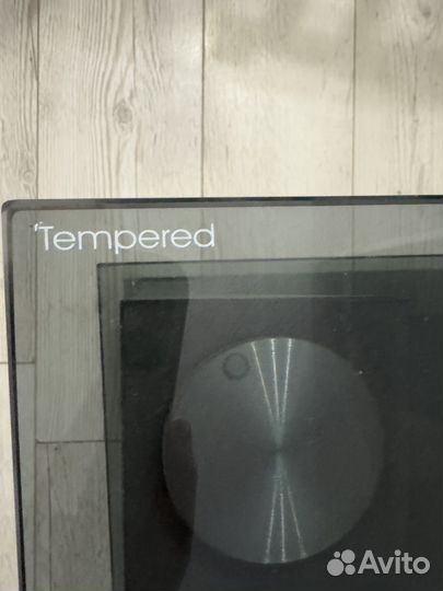 Стеклянная тумба под тв