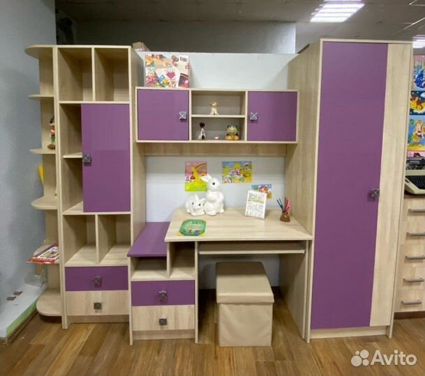 Стол компьютерный