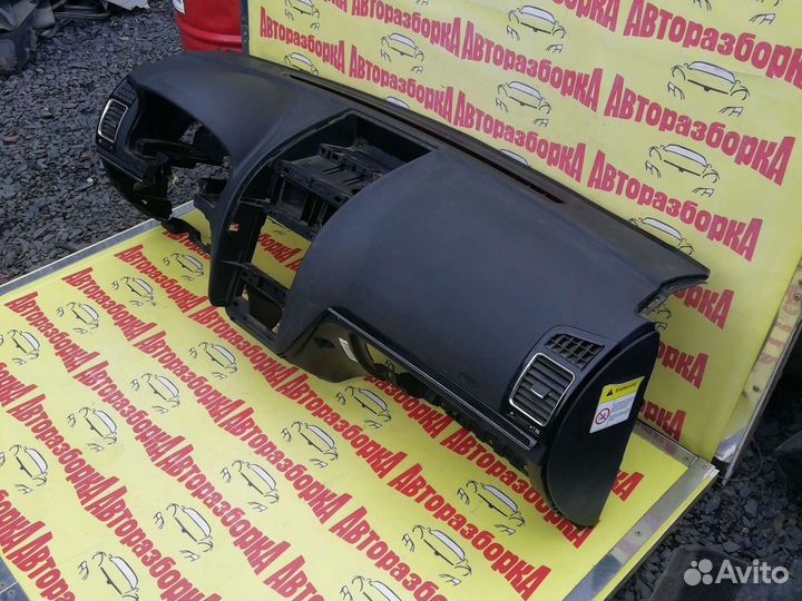 Панель (торпедо) Geely Emgrand