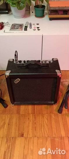 Fender Stratacoustic Black