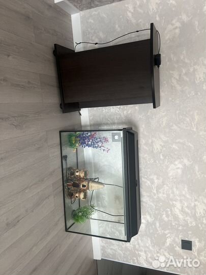 Аквариум с тумбой