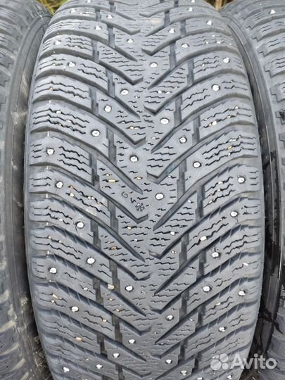Nokian Tyres Hakkapeliitta 8 225/55 R17 97T