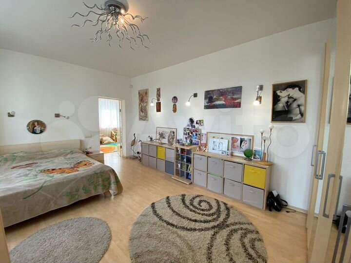 Дом 385 м² на участке 6 сот.