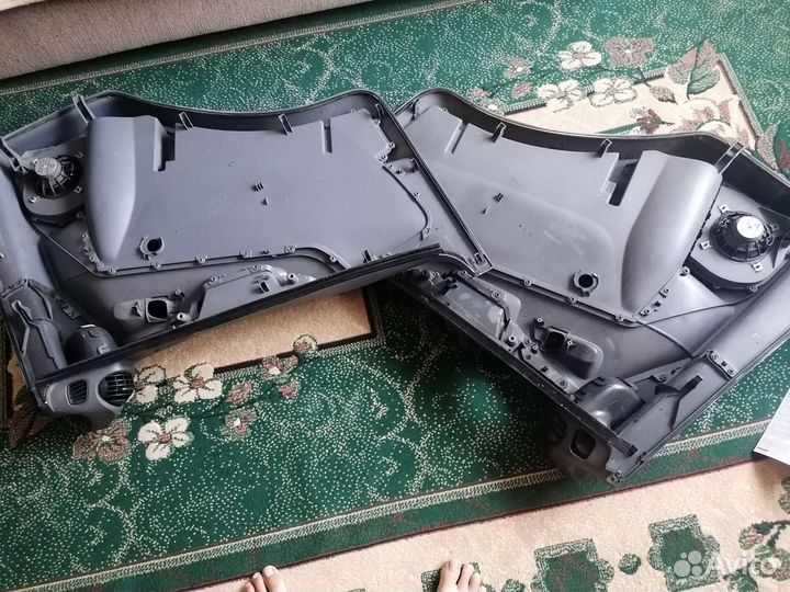 Обшивка двери атего 2.цена за одну. В отличном сос