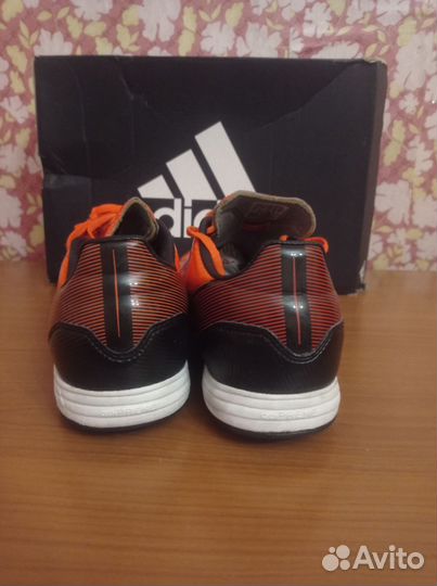 Футзалки adidas