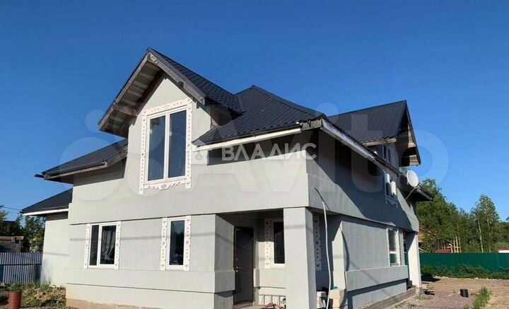 Дом 240 м² на участке 12,2 сот.