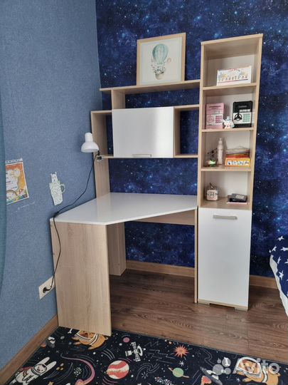 Компьютерный стол