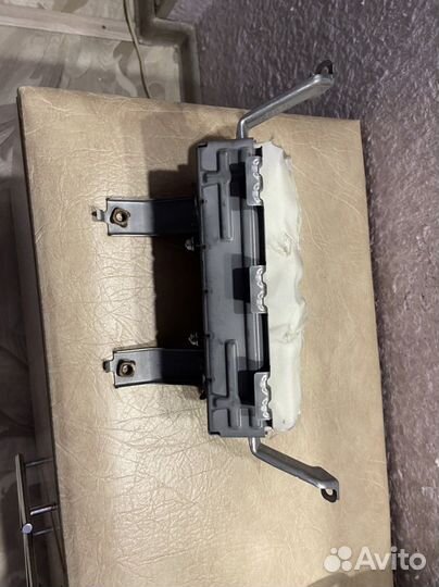 Подушка безопасности toyota Wish