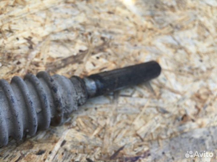 Карданчик рулевой Mitsubishi L200 KB4T с2007-2016г