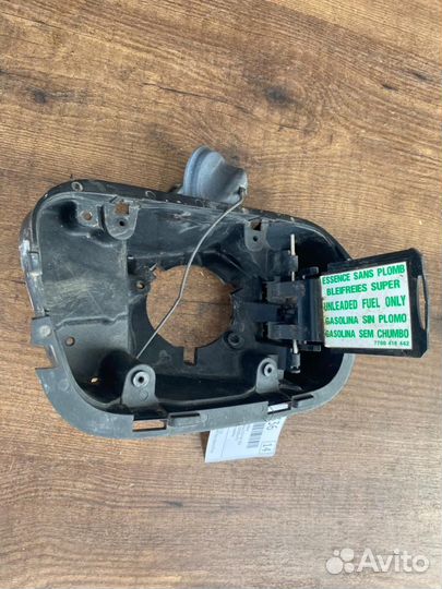 Лючок бензобака Renault Laguna 2 X74 F4P 2001