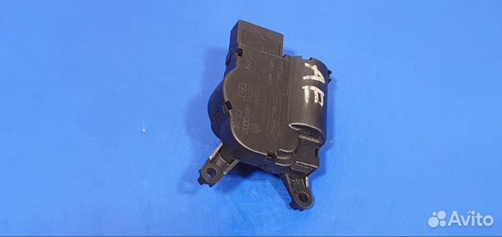 Сервопривод печки Volkswagen Touareg 7L