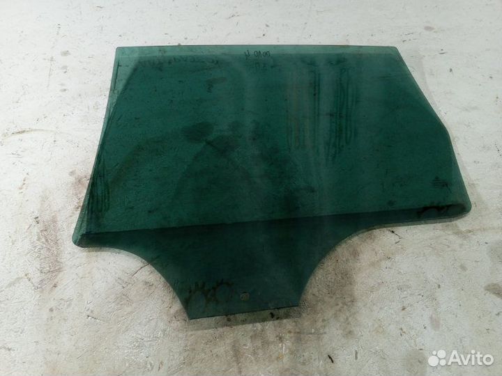 Стекло заднее правое Volkswagen Polo хетчбэк 1