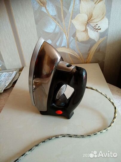 Утюг с парогенератором