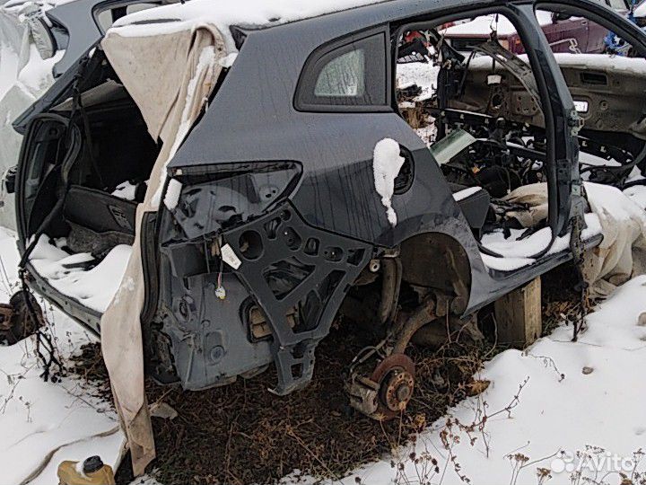 Четверть задняя правая Рено Меган 3 универсал