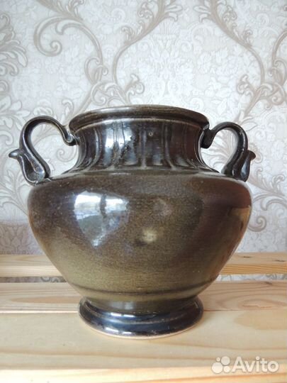 Глиняная ваза для интерьера с росписью