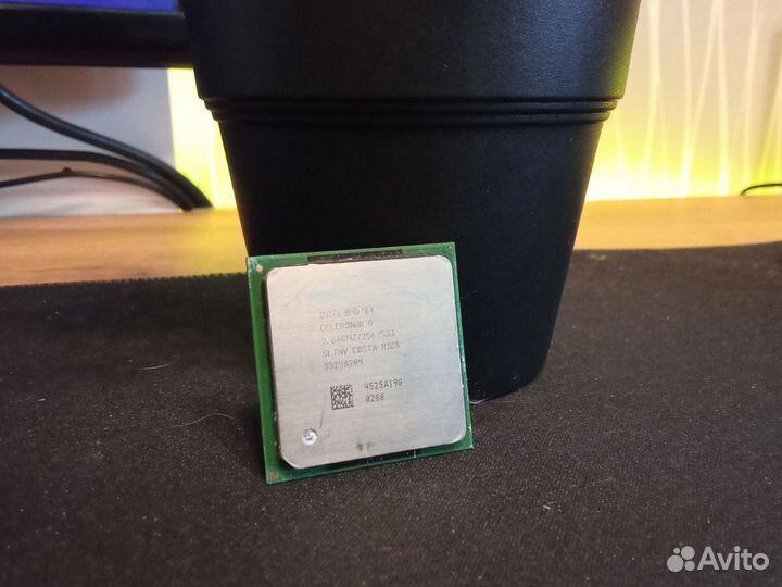 Процессор Intel Celeron D 2.66GHz /256 /533
