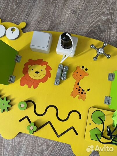 Бизиборд бегемот