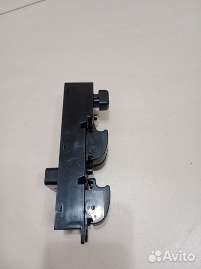 Блок управления стеклоподъемниками Mitsubishi